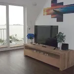 With 2 Bedrooms Апартаменты *