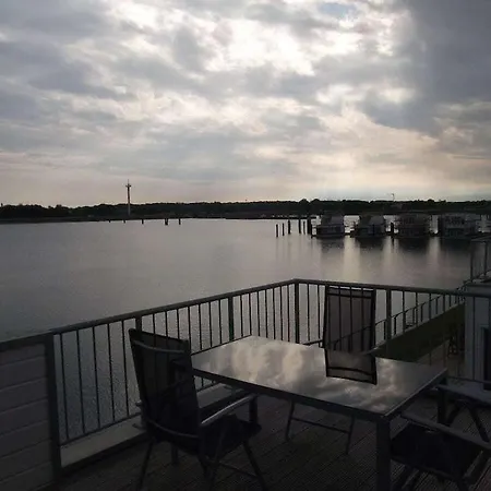 With 2 Bedrooms Appartamento *