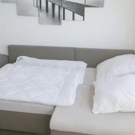 Апартаменты With 2 Bedrooms *