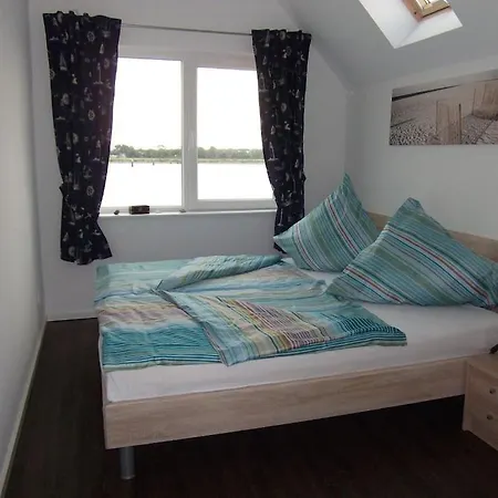 With 2 Bedrooms