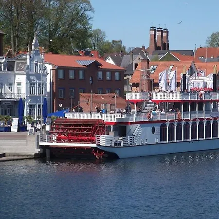 With 2 Bedrooms Appartamento Olpenitz